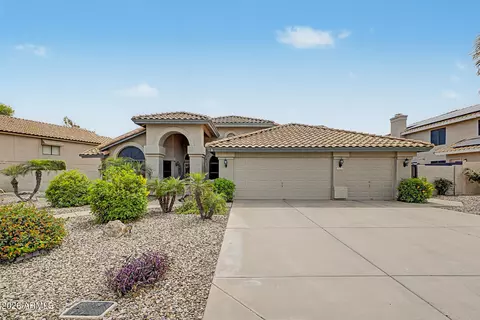 159 E Courtney Ln, Tempe, AZ 85284