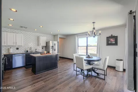 Kitchen - 731 E Reflection Pl, Chandler, AZ 85286 photo 1 of 3
