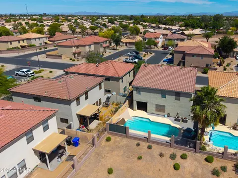 View/Area - 731 E Reflection Pl, Chandler, AZ 85286 photo 2 of 3
