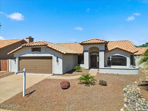 816 E Courtney Ln, Tempe, AZ 85284