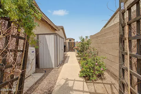 Exterior - 3595 E Latham Way, Gilbert, AZ 85297 photo 6 of 6