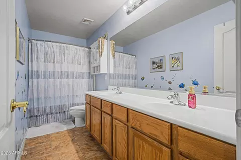Bath - 3595 E Latham Way, Gilbert, AZ 85297 photo 2 of 3