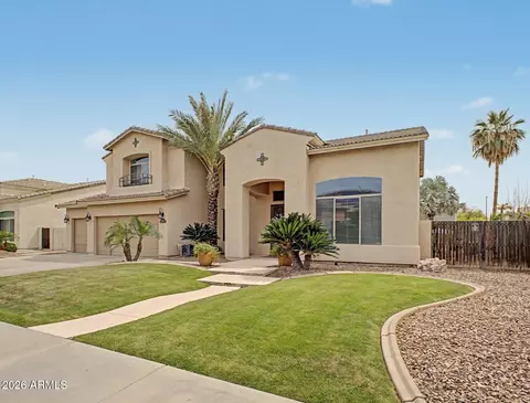 Exterior - 3595 E Latham Way, Gilbert, AZ 85297 photo 2 of 6