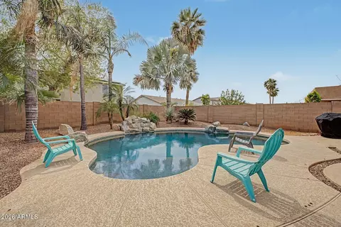 Exterior - 3595 E Latham Way, Gilbert, AZ 85297 photo 4 of 6