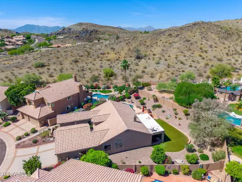 View/Area - 762 E Verbena Dr, Phoenix, AZ 85048 photo 1 of 9