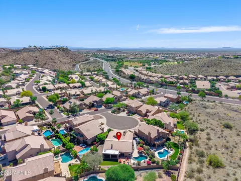 View/Area - 762 E Verbena Dr, Phoenix, AZ 85048 photo 7 of 9