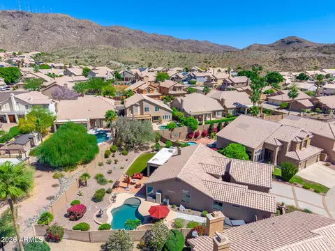 View/Area - 762 E Verbena Dr, Phoenix, AZ 85048 photo 4 of 9