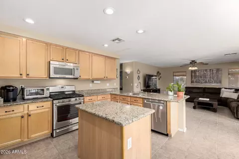Kitchen - 1163 E Devon Dr, Gilbert, AZ 85296 photo 5 of 5