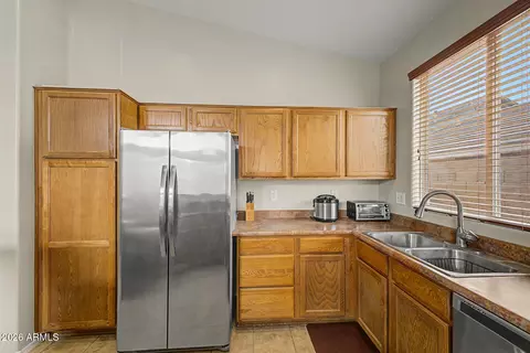 Kitchen - 3918 E Pollack St, Phoenix, AZ 85042 photo 2 of 3