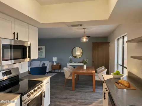 3119 W Cochise Dr #231, Phoenix, AZ 85051