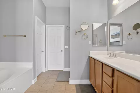 Bath - 7445 Eagle Crest Dr #1056, Mesa, AZ 85207 photo 2 of 4