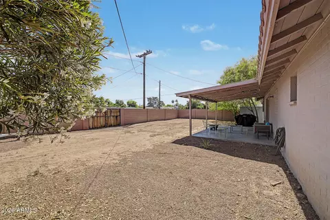 Exterior - 8001 N 17th Dr, Phoenix, AZ 85021 photo 10 of 10