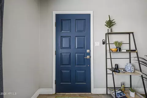 Entry Way - 8001 N 17th Dr, Phoenix, AZ 85021 photo 2 of 2