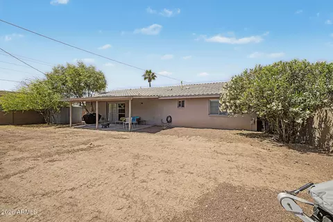 Exterior - 8001 N 17th Dr, Phoenix, AZ 85021 photo 9 of 10