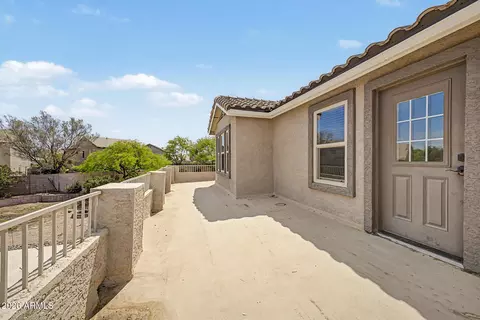 Exterior - 4140 E Pinto Ln, Phoenix, AZ 85050 photo 7 of 7