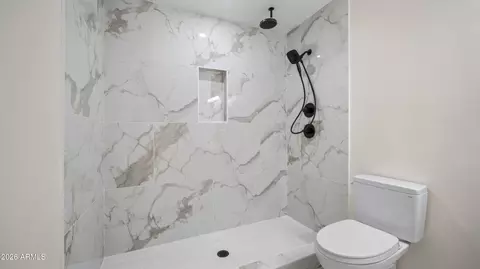 Bath - 1325 E Avalon Dr, Phoenix, AZ 85014 photo 2 of 4