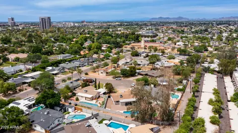 View/Area - 1325 E Avalon Dr, Phoenix, AZ 85014 photo 10 of 19