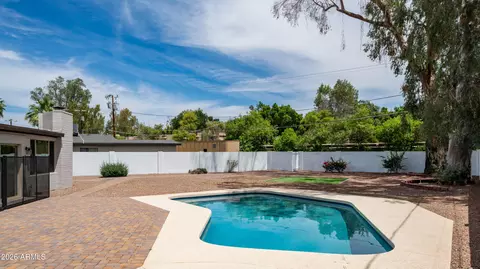 Exterior - 1325 E Avalon Dr, Phoenix, AZ 85014 photo 4 of 12