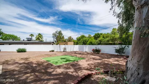 Exterior - 1325 E Avalon Dr, Phoenix, AZ 85014 photo 6 of 12