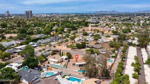 View/Area - 1325 E Avalon Dr, Phoenix, AZ 85014 photo 9 of 19
