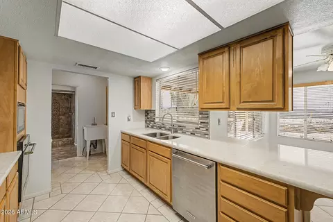Kitchen - 1742 E Mountain View Rd, Phoenix, AZ 85020 photo 3 of 6