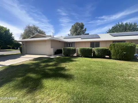 17652 N Del Webb Blvd, Sun City, AZ 85373