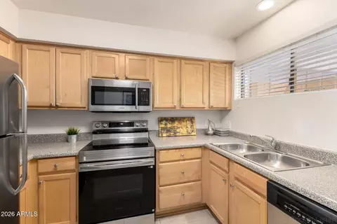 11640 N 51st Ave #237, Glendale, AZ 85304