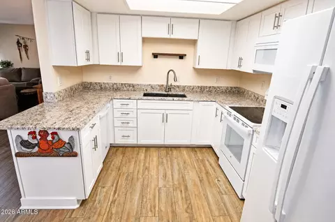 9730 N 94th Pl #114, Scottsdale, AZ 85258
