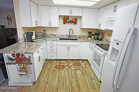 9730 N 94th Pl #114, Scottsdale, AZ 85258