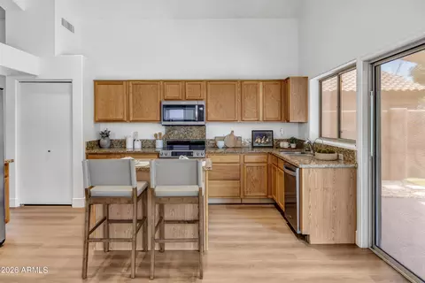 Kitchen - 843 W Bruce Ave, Gilbert, AZ 85233 photo 2 of 4