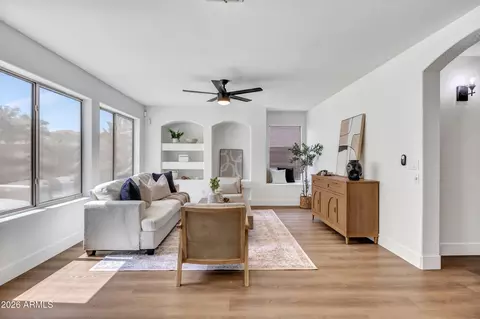 Living - 843 W Bruce Ave, Gilbert, AZ 85233 photo 1 of 3