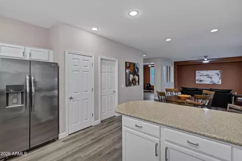 Kitchen - 4777 E Narrowleaf Dr, Gilbert, AZ 85298 photo 4 of 4