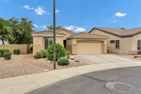Exterior - 4777 E Narrowleaf Dr, Gilbert, AZ 85298 photo 3 of 9
