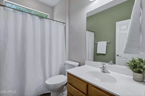 Bath - 4777 E Narrowleaf Dr, Gilbert, AZ 85298 photo 1 of 3