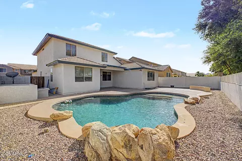 662 W Desert Canyon Dr, San Tan Valley, AZ 85143
