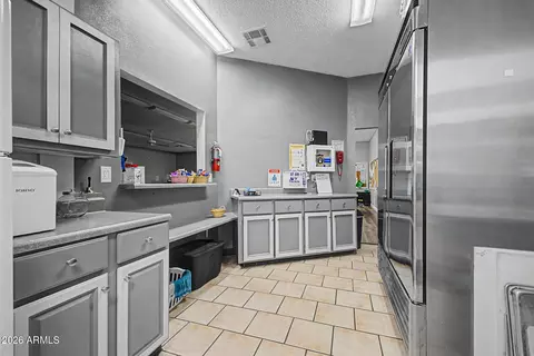 Kitchen - 3270 S Goldfield Rd #516, Apache Junction, AZ 85119 photo 5 of 5