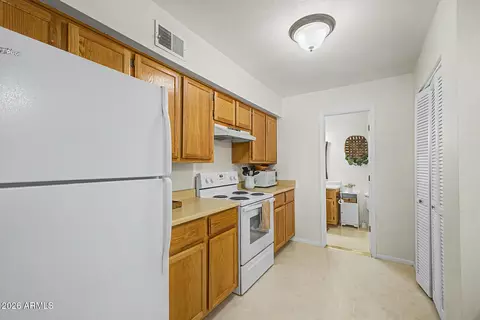 Kitchen - 3270 S Goldfield Rd #516, Apache Junction, AZ 85119 photo 1 of 5