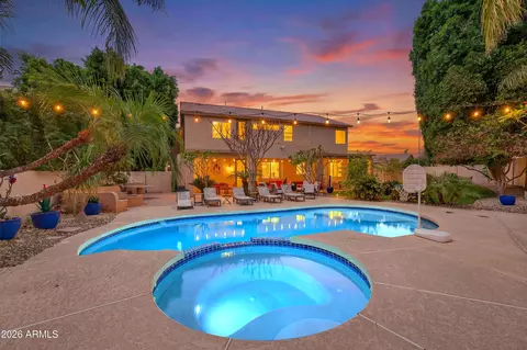 6967 W Honeysuckle Dr, Peoria, AZ 85383