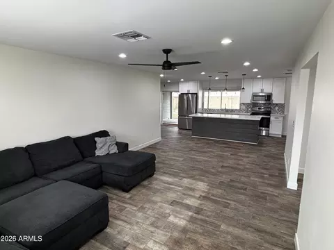 2174 E Palmcroft Dr, Tempe, AZ 85282 photo 10
