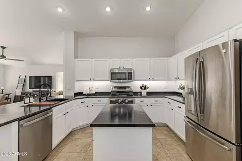 Kitchen - 4691 E Appleby Ct, Gilbert, AZ 85298 photo 3 of 3