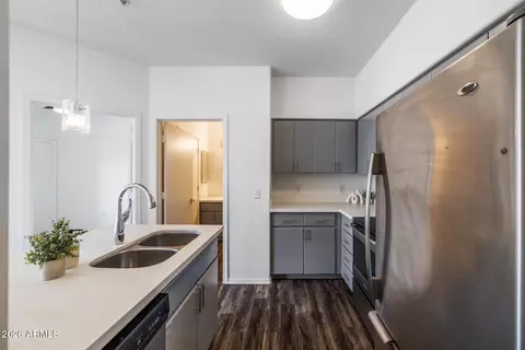 5302 E Van Buren St #3065, Phoenix, AZ 85008