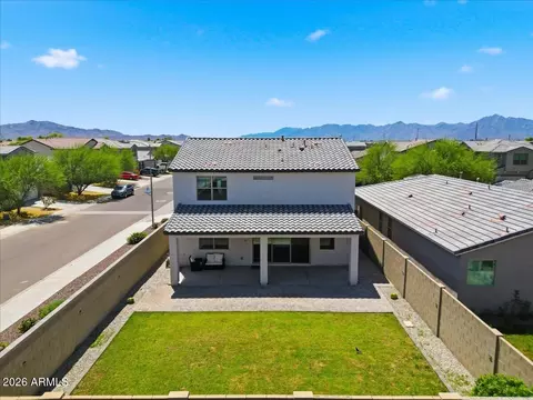 Exterior - 5722 W Odeum Ln, Phoenix, AZ 85043 photo 4 of 5