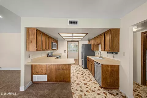618 E Harwell Rd, Gilbert, AZ 85234 photo 13