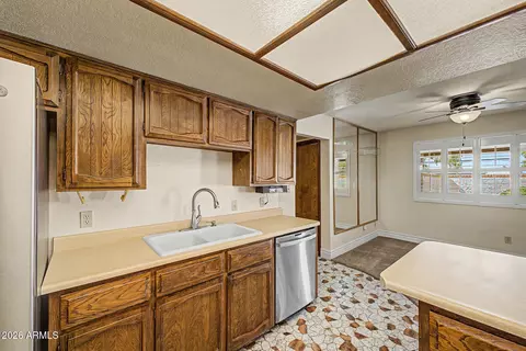 618 E Harwell Rd, Gilbert, AZ 85234 photo 17
