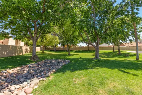 Exterior - 16637 N 30th Ave, Phoenix, AZ 85053 photo 19 of 37