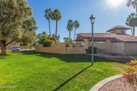 Exterior - 16637 N 30th Ave, Phoenix, AZ 85053 photo 8 of 37