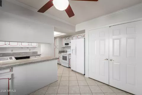 Kitchen - 16637 N 30th Ave, Phoenix, AZ 85053 photo 5 of 5