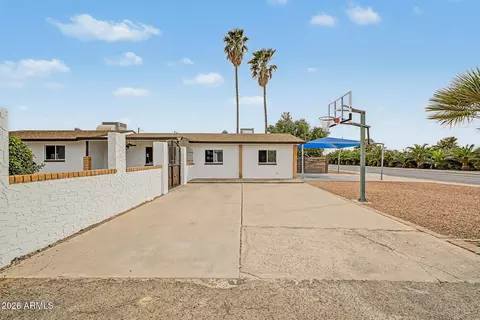 2801 E Angela Dr, Phoenix, AZ 85032 photo 4