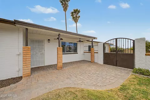 2801 E Angela Dr, Phoenix, AZ 85032 photo 9