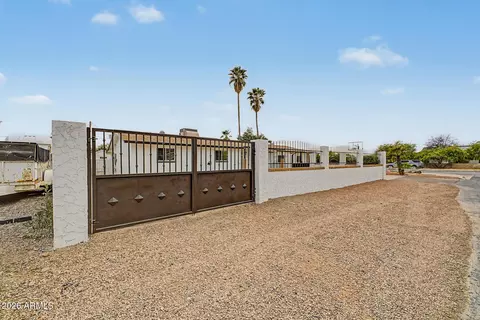 2801 E Angela Dr, Phoenix, AZ 85032 photo 3